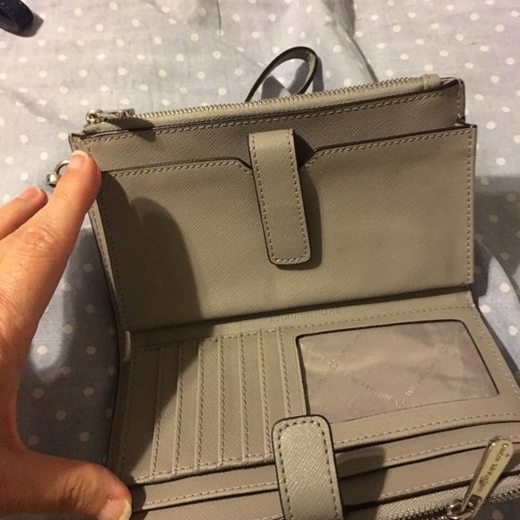 Michael Kors Wristlet - Picture 2 of 2